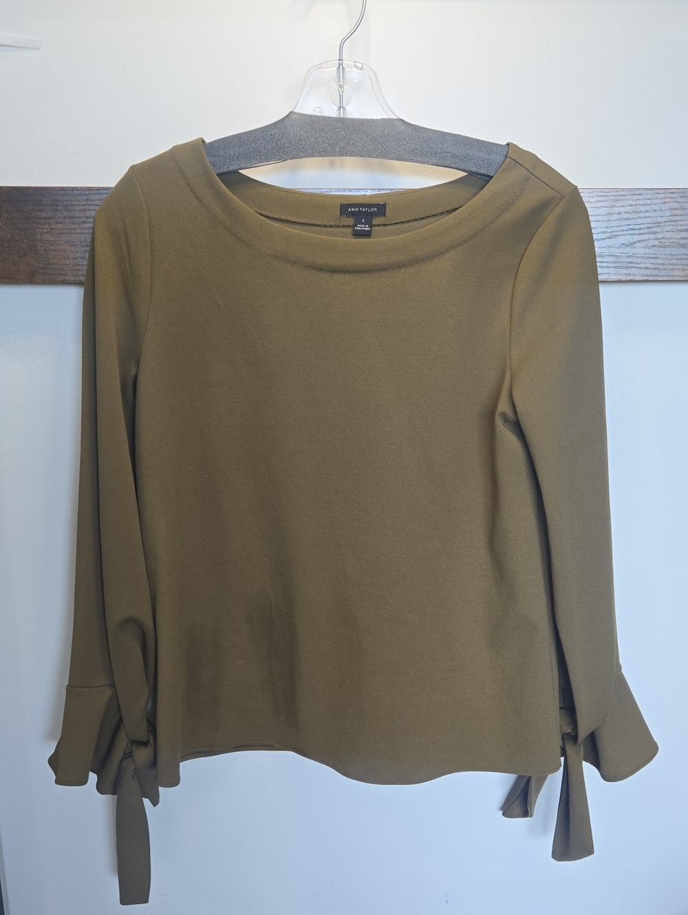Ann Taylor Olive Green Tie-Sleeve Boat Neck Top